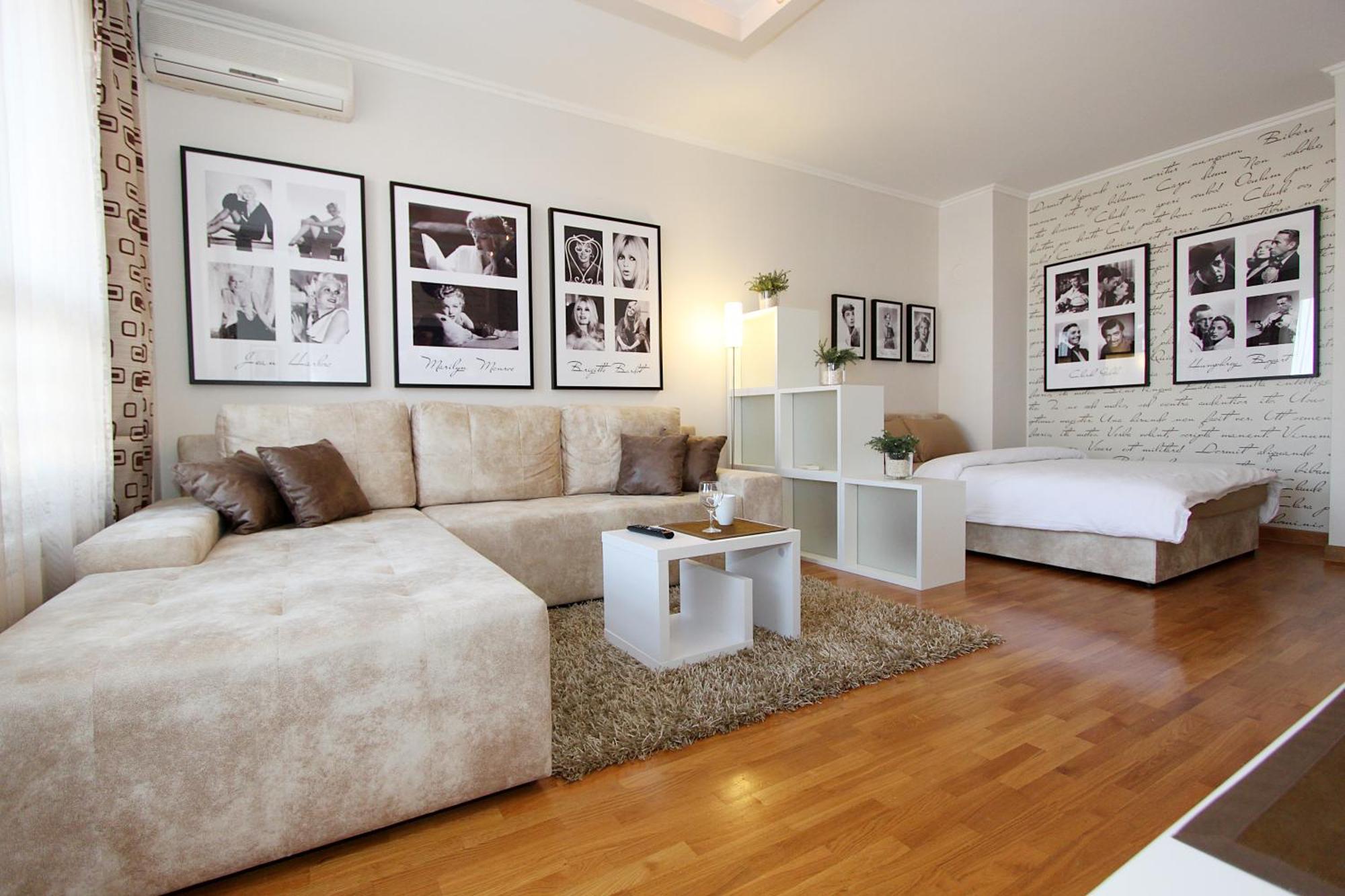 New Belgrade Apartments, Parking 5 Eur Per Day Room photo