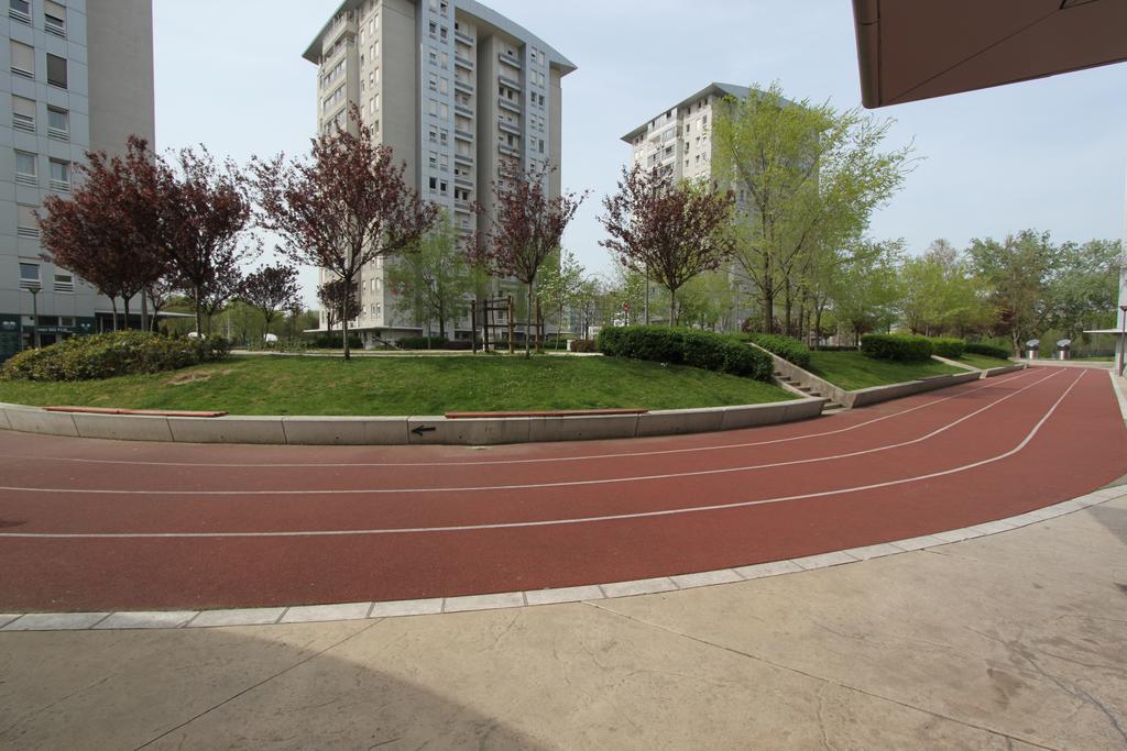 New Belgrade Apartments, Parking 5 Eur Per Day Exterior photo