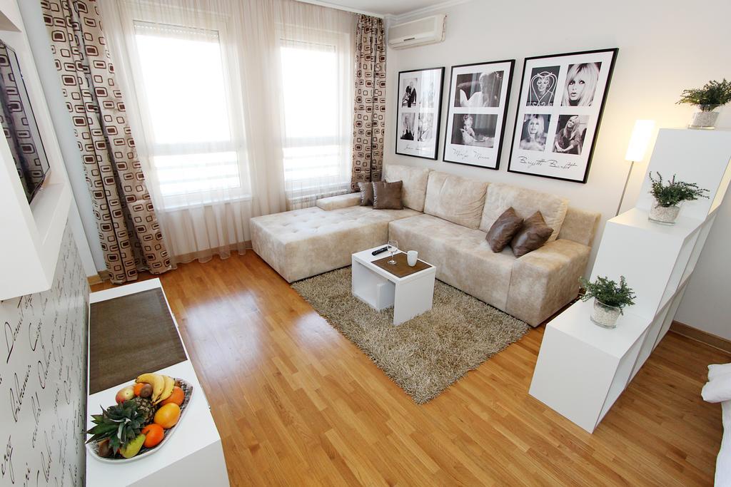 New Belgrade Apartments, Parking 5 Eur Per Day Exterior photo